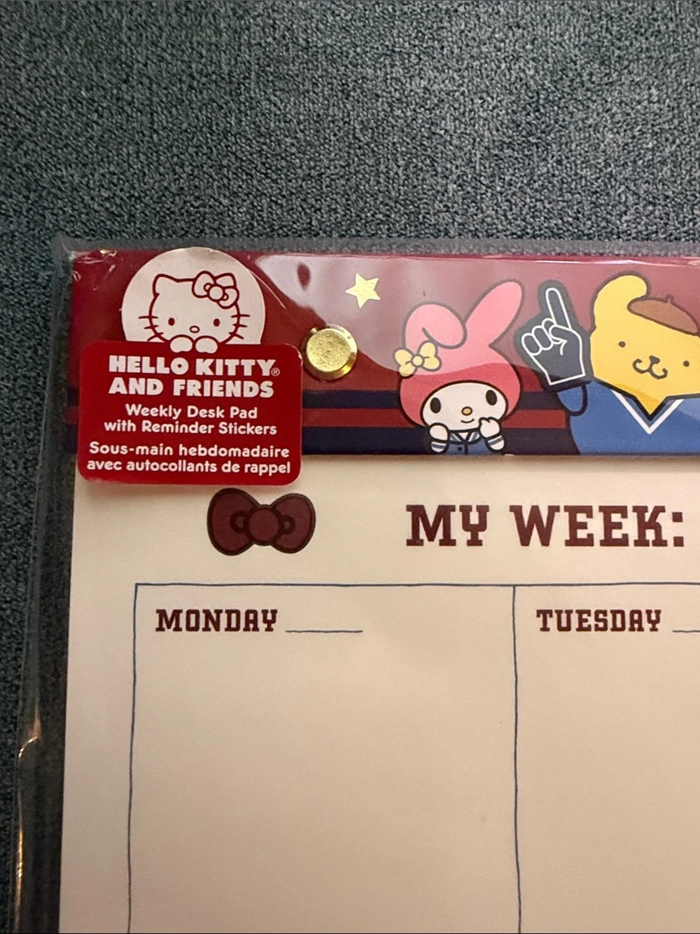 Sanrio Character “Hello Kitty & Friends” Weekly Desk Planner Notepad
